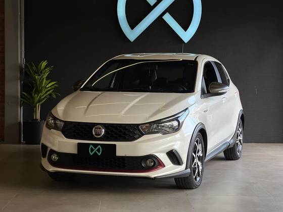 FIAT ARGO 1.8 E.TORQ FLEX HGT AT6 FIAT ARGO 1.8 E.TORQ FLEX HGT AT6